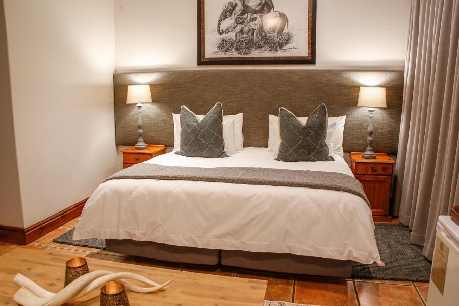 Knysna Elephant Park Lodge เพลตเตนเบิร์กเบย์ ภายนอก รูปภาพ